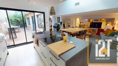 Appartement - 156 m² - 5 pièces