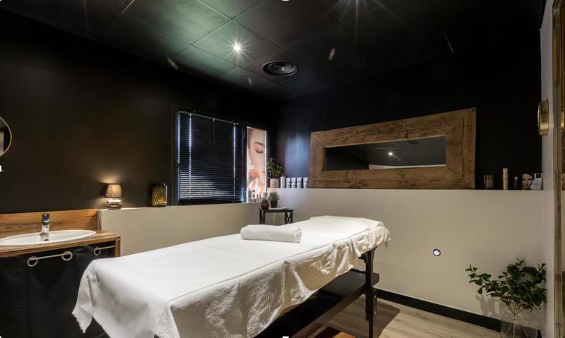 Beauté / Bien-être - 65 m²