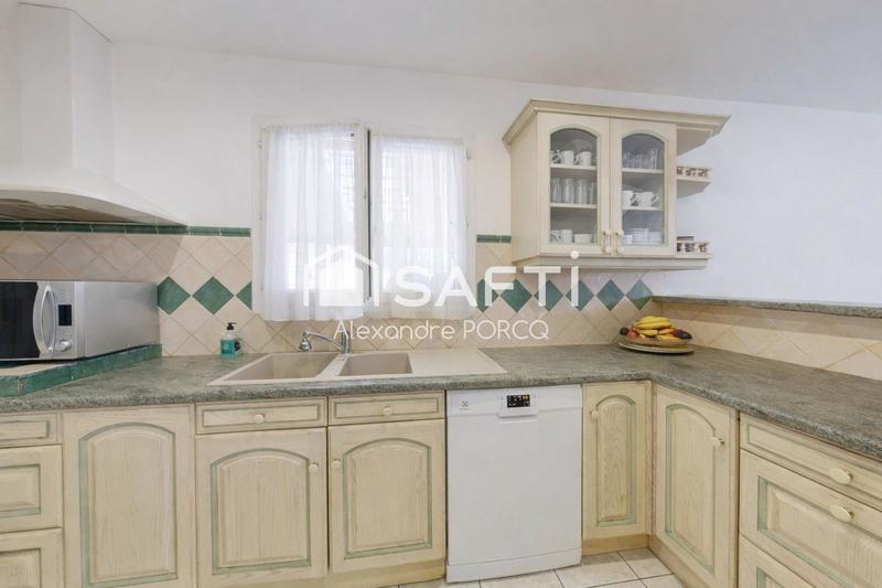 Maison - 188 m² - 8 pièces