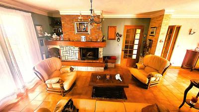 Maison - 210 m² - 7 pièces