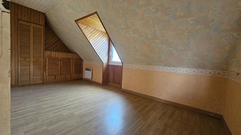 Maison - 99 m² - 6 pièces