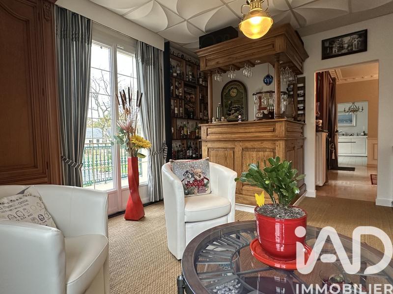 Maison - 182 m² - 5 pièces