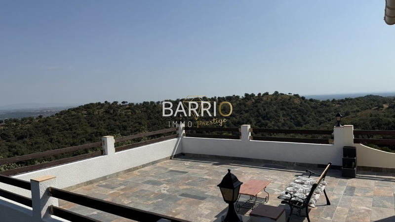 Villa - 198 m² - 7 pièces