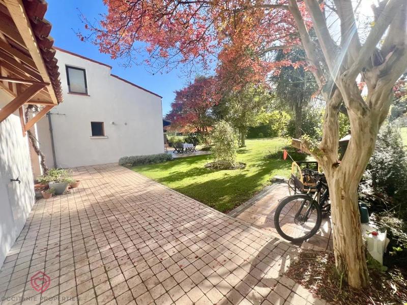 Maison chambre d'hôtes - 202 m² - 7 pièces