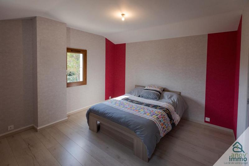 Maison - 205 m² - 6 pièces