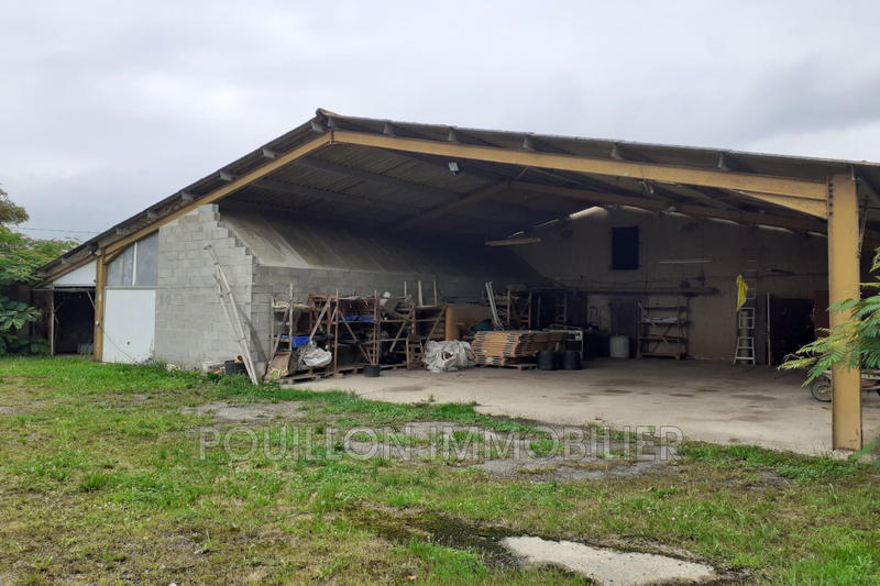 Maison - 241 m² - 8 pièces