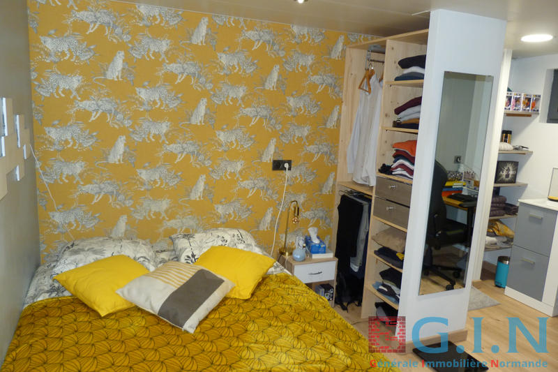 Maison - 213 m² - 10 pièces