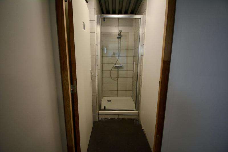 Local d'activités - 1 623 m²