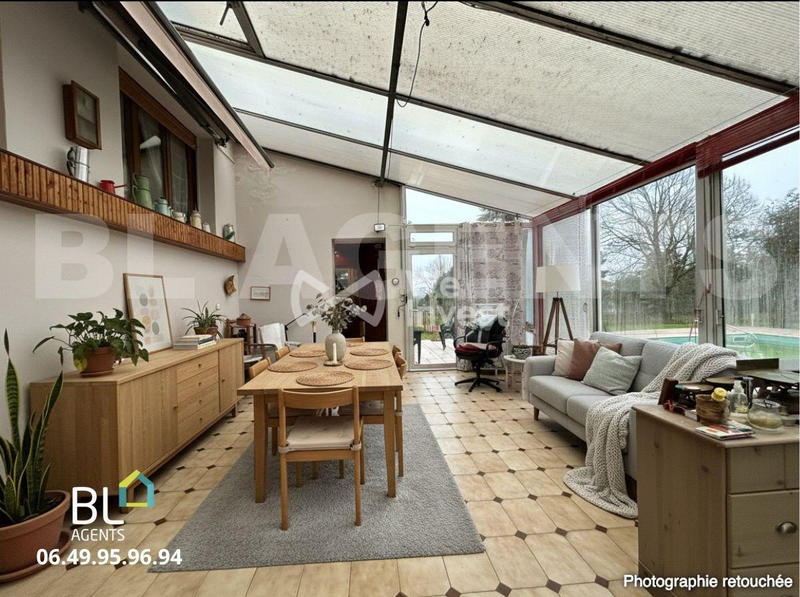 Maison - 226 m² - 7 pièces