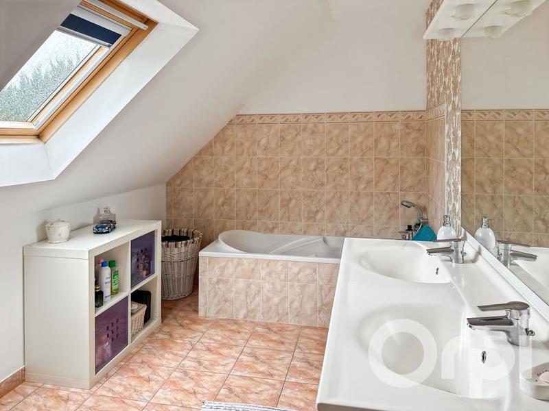 Maison - 130 m² - 5 pièces