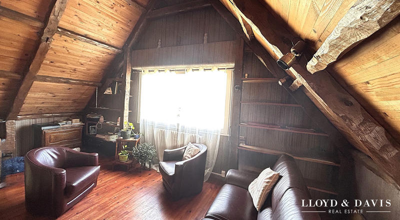 Maison - 136 m² - 7 pièces