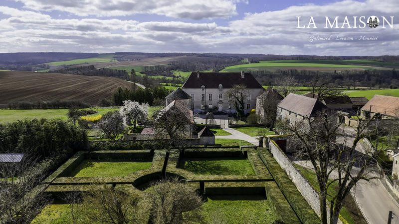 Château - 790 m² - 40 pièces