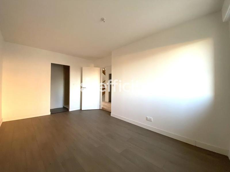 Maison - 127 m² - 6 pièces