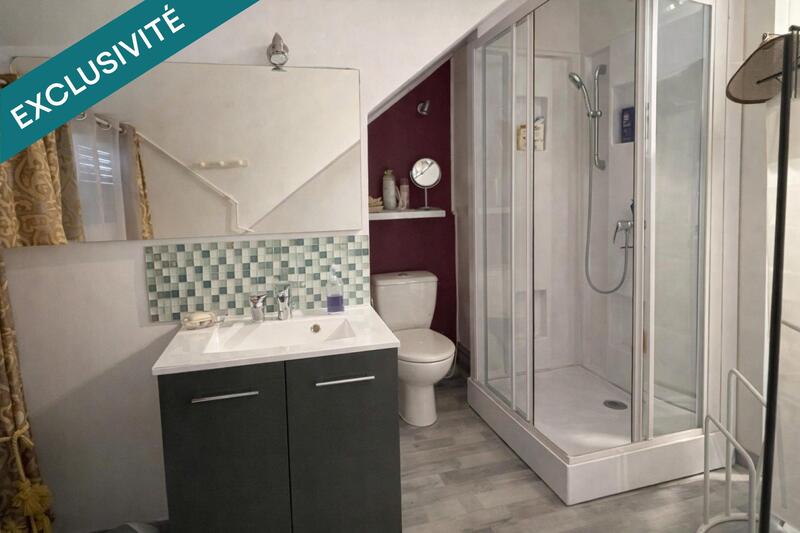 Maison - 200 m² - 8 pièces