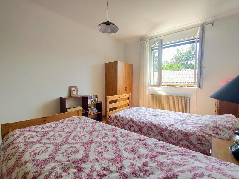 Propriété - 302 m² - 12 pièces