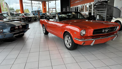Ford Mustang Cabriolet 289 Ci V8 Popy Red 1965