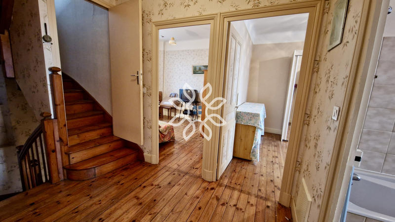 Maison - 138 m² - 7 pièces