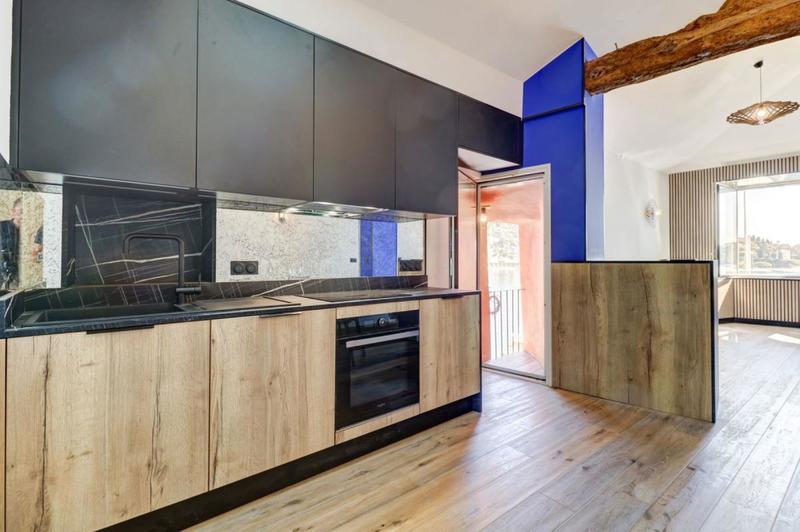 Appartement - 75 m² - 4 pièces