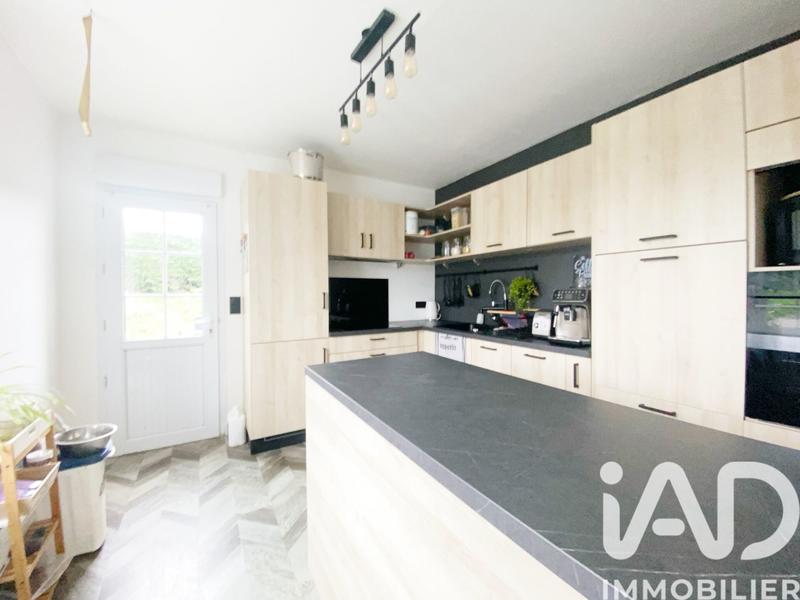 Maison - 90 m² - 4 pièces