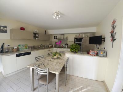 Maison de village - 198 m² - 6 pièces