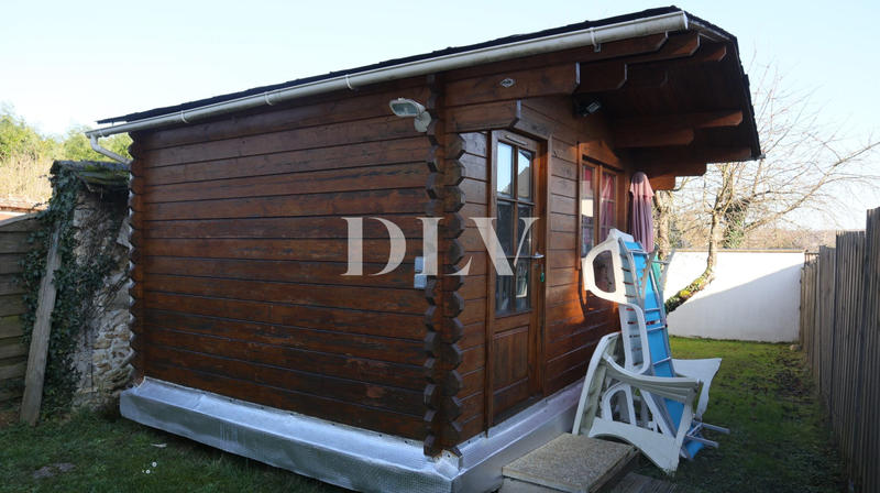 Maison - 170 m² - 9 pièces