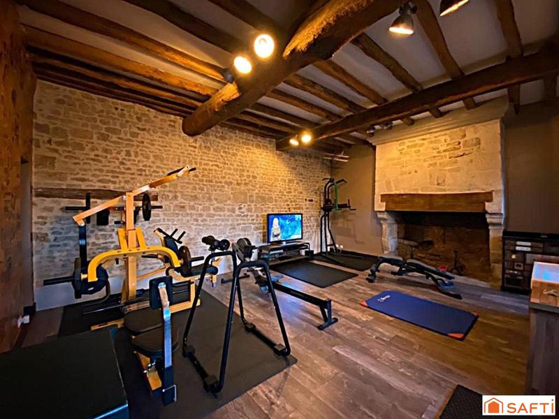 Château - 495 m² - 15 pièces