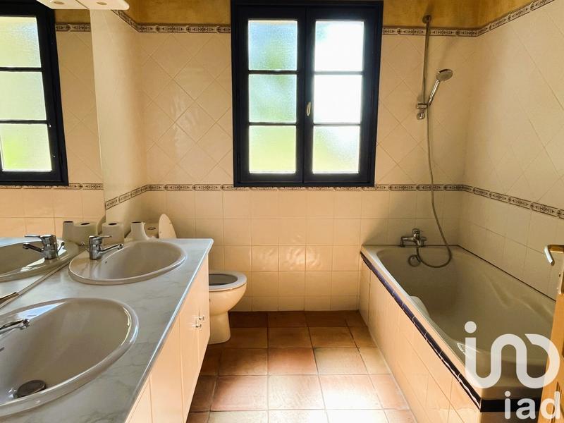 Maison - 193 m² - 7 pièces