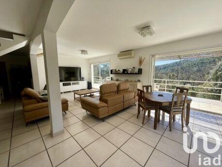 Maison - 138 m² - 5 pièces