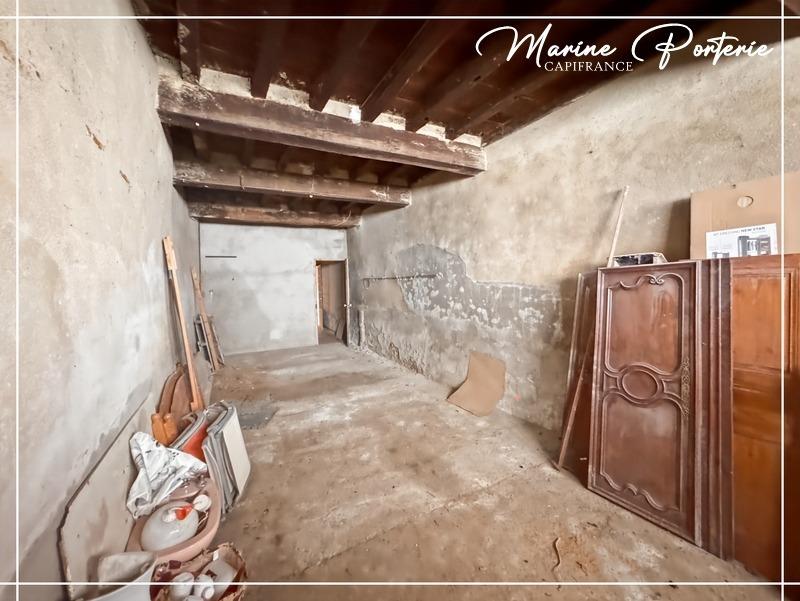 Maison traditionnelle - 420 m² - 13 pièces