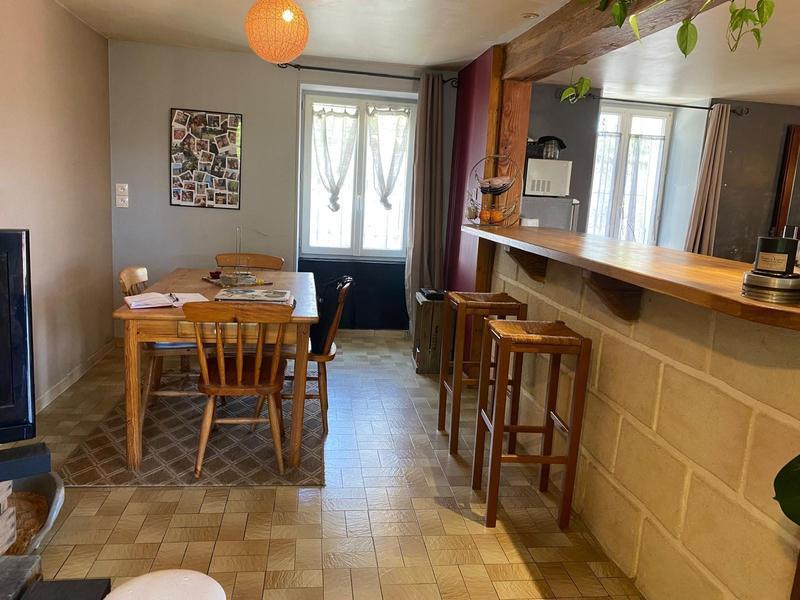 Maison - 104 m² - 4 pièces