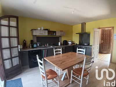 Maison - 213 m² - 9 pièces