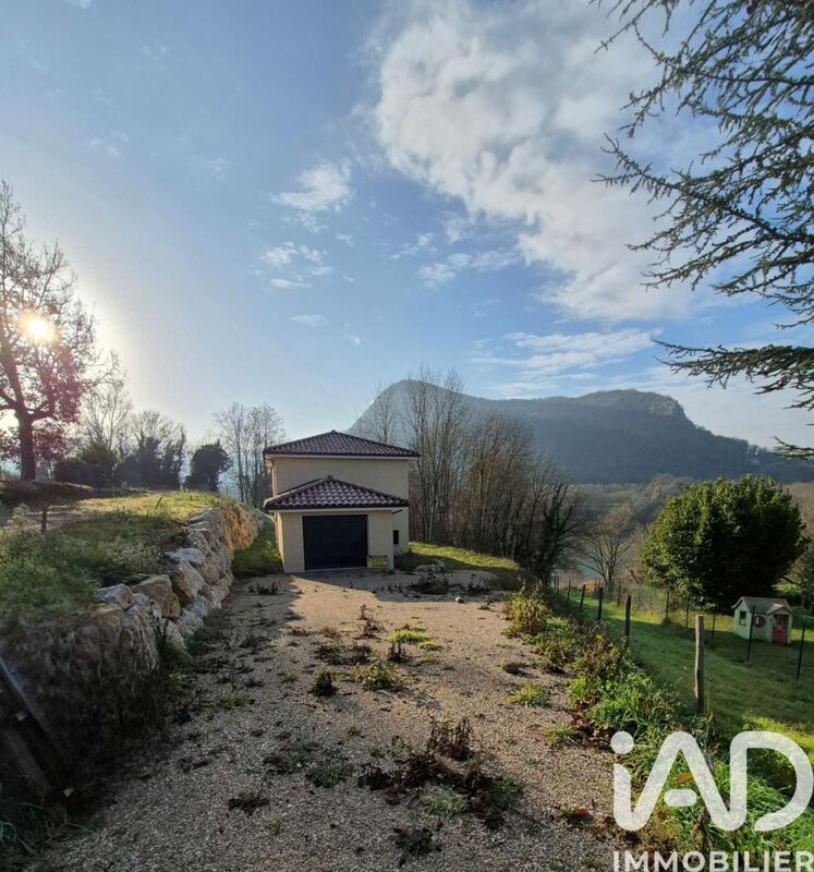 Maison - 103 m² - 5 pièces