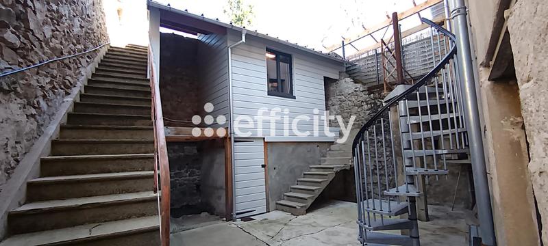 Immeuble - 240 m² - 6 pièces