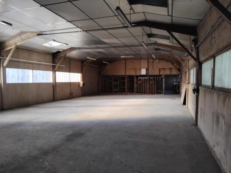 Appartement - 400 m² - 1 pièce