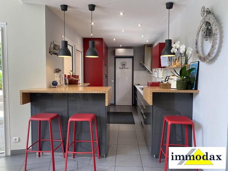 Maison contemporaine - 192 m² - 6 pièces