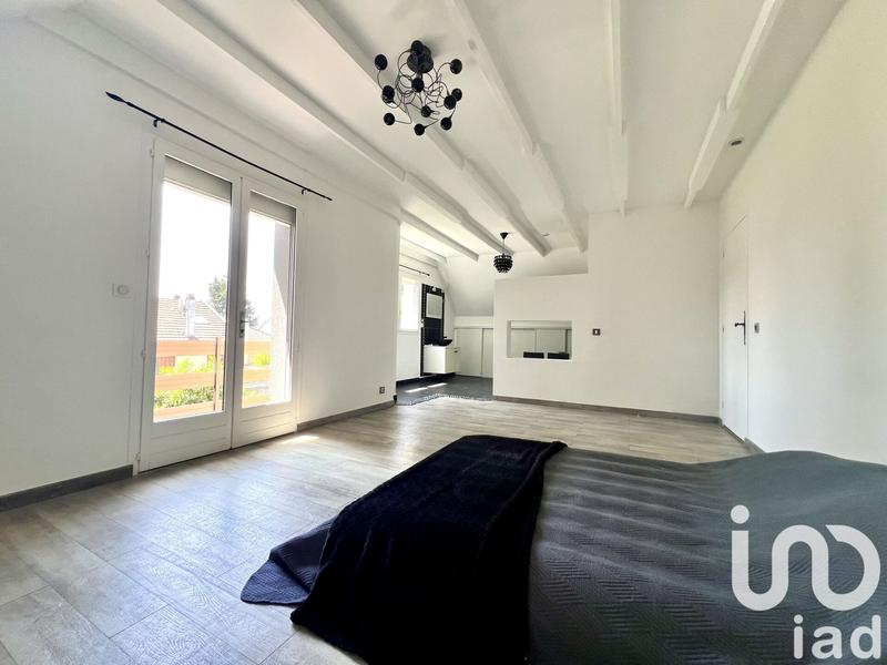 Maison - 216 m² - 8 pièces