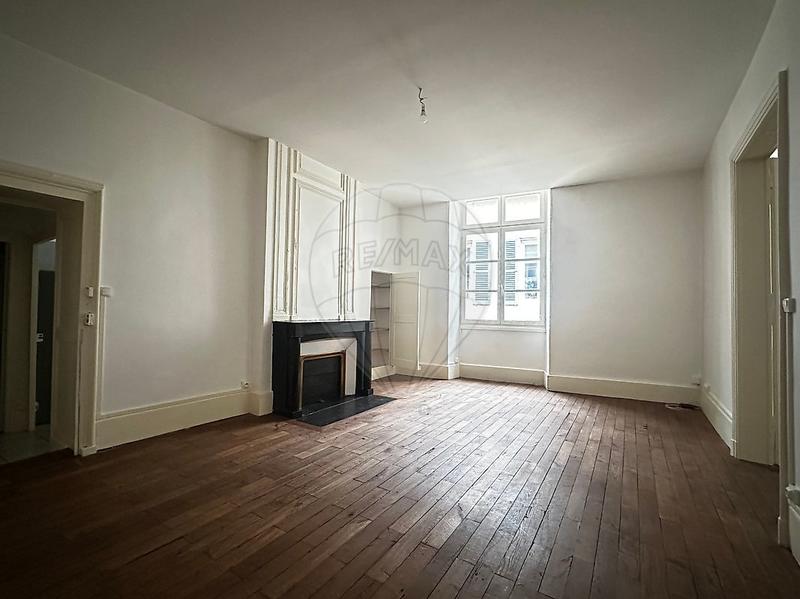 Immeuble - 380 m² - 14 pièces