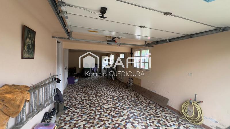 Maison - 157 m² - 8 pièces