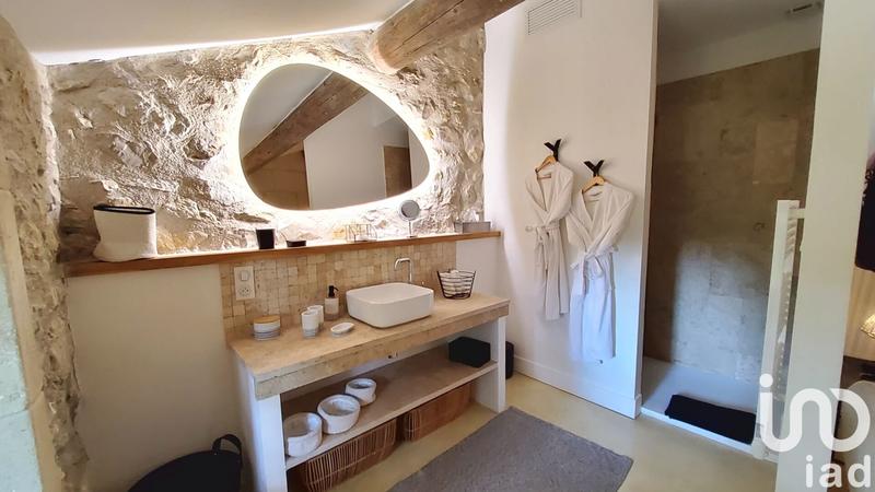 Maison - 360 m² - 10 pièces