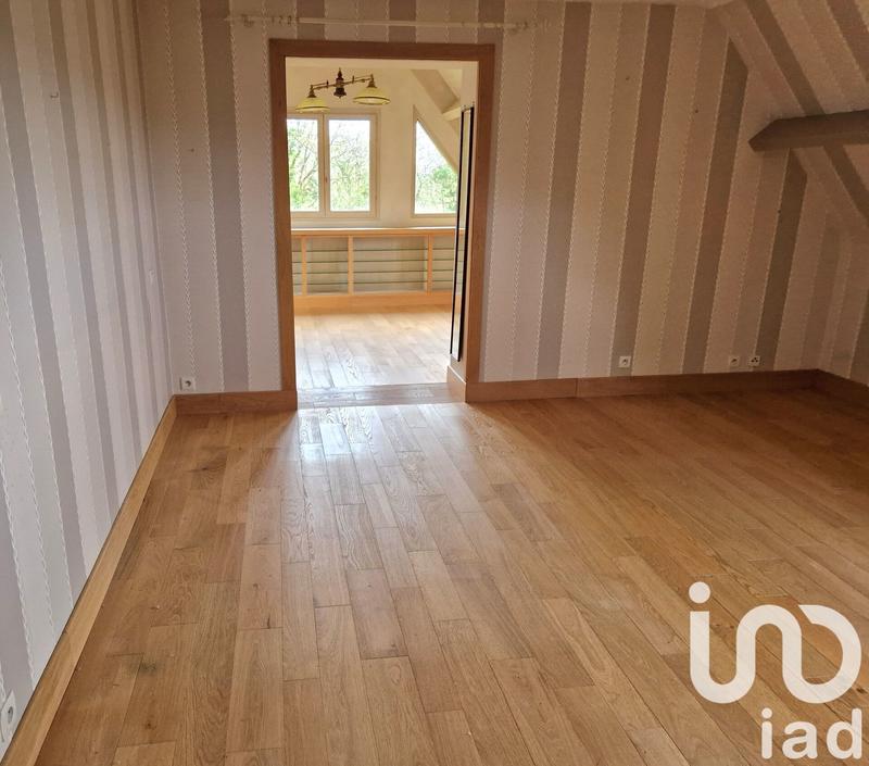 Maison - 212 m² - 7 pièces