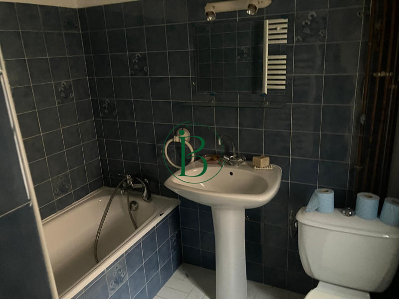 Maison - 190 m² - 10 pièces