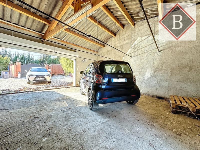 Maison - 250 m² - 6 pièces