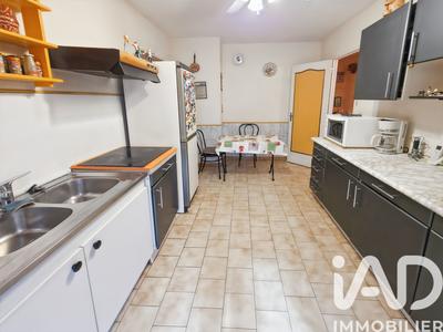 Maison - 98 m² - 5 pièces