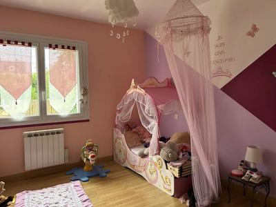 Villa - 100 m² - 5 pièces