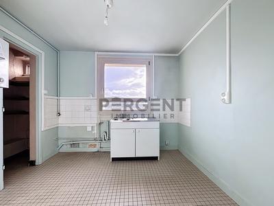 Appartement - 79 m² - 4 pièces