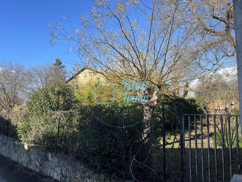 Terrain constructible - 268 m²