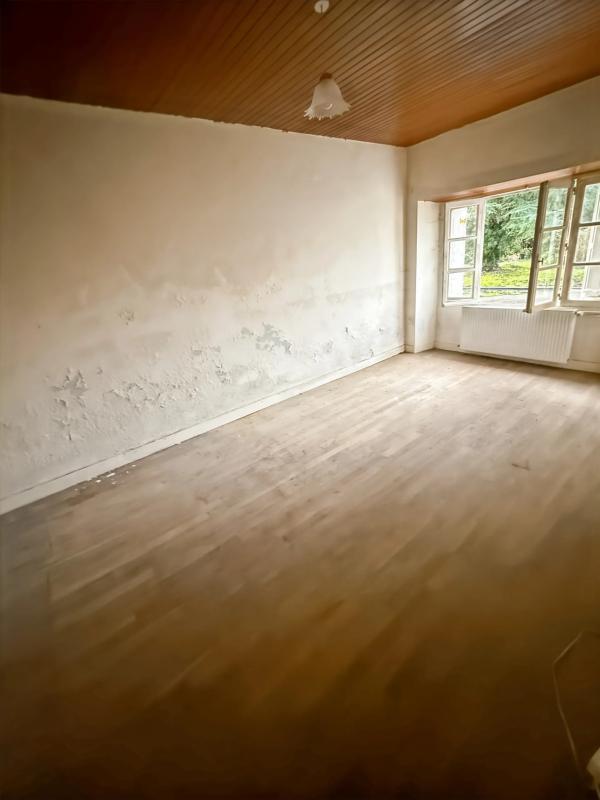 Maison en pierre - 130 m² - 9 pièces