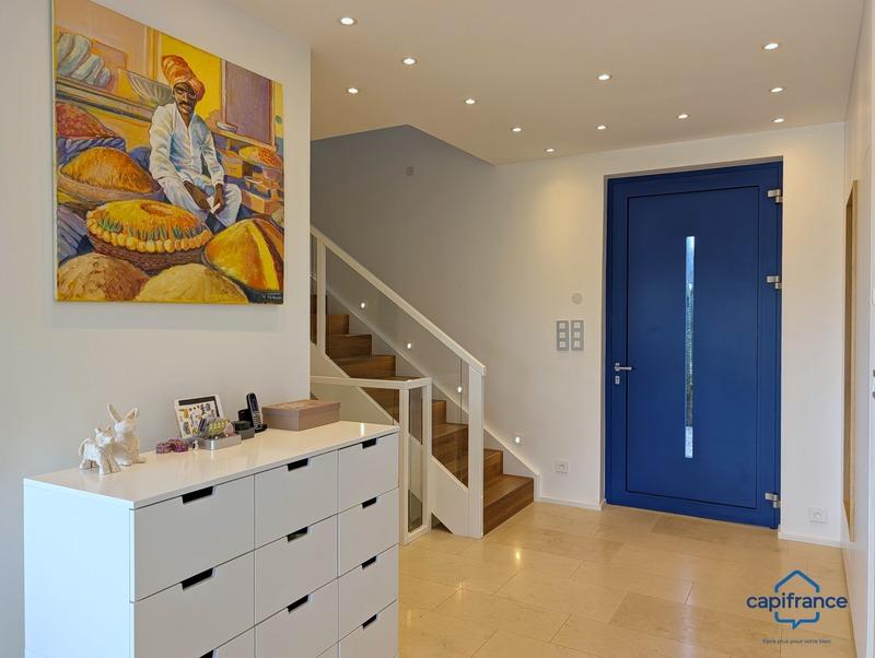 Maison - 220 m² - 9 pièces