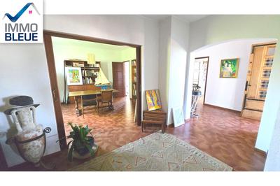 Villa - 186 m² - 9 pièces