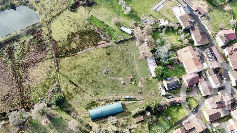 Propriété - 121 m² - 6 pièces